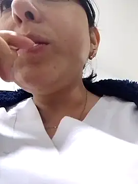 Valeria_montana_'s cam snapshot