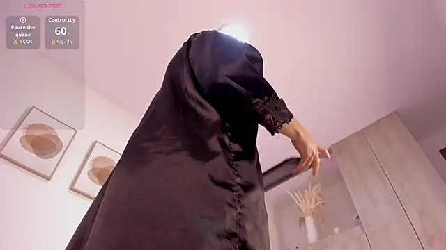 Mia_222's cam snapshot