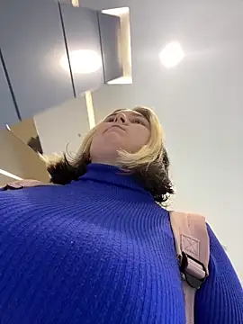 KateBurlesk's cam snapshot