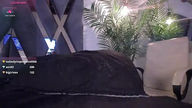 alessandra_wells's cam snapshot