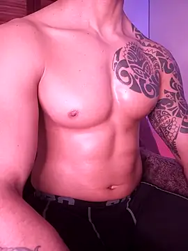 Joylopez_fit's cam snapshot