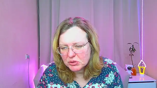 VestaWoody's cam snapshot