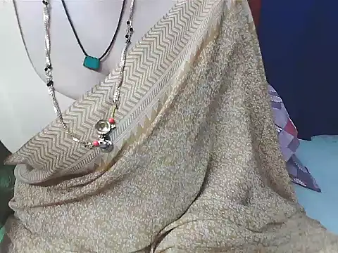 sunitha-3 live sex cam