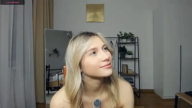FaaBinaa live sex cam