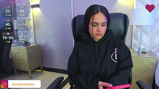ChloeHarper_ live sex cam
