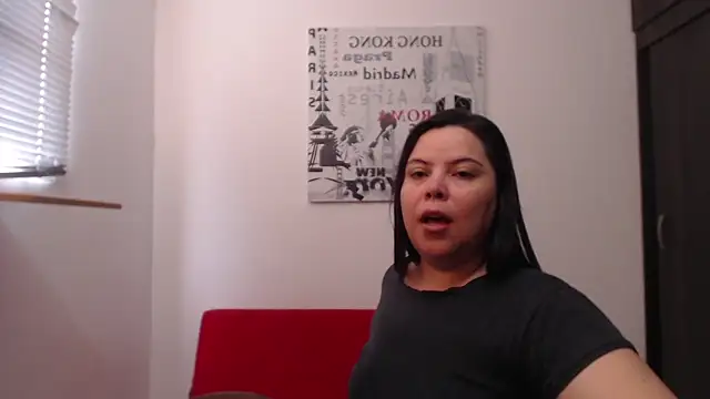 Tinna_Sarah live sex cam