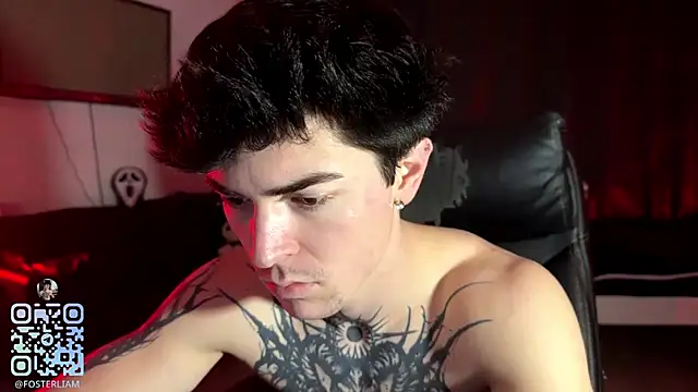 LiamFoster live sex cam