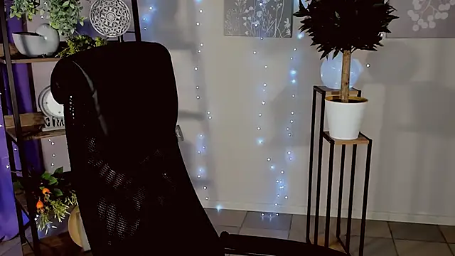 SaraGolben's cam snapshot