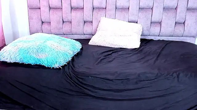 Stephanie69ryanhot's cam snapshot