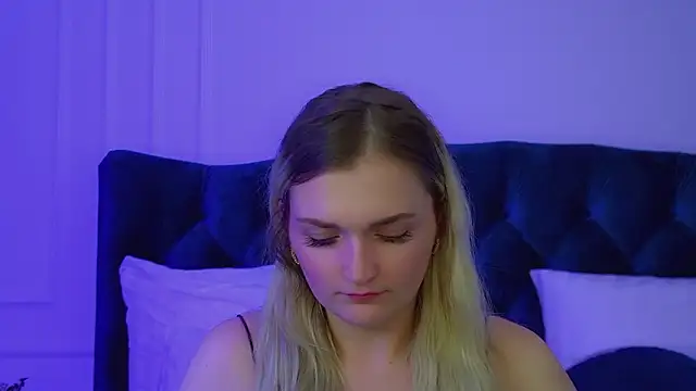 AnnyRaii's cam snapshot