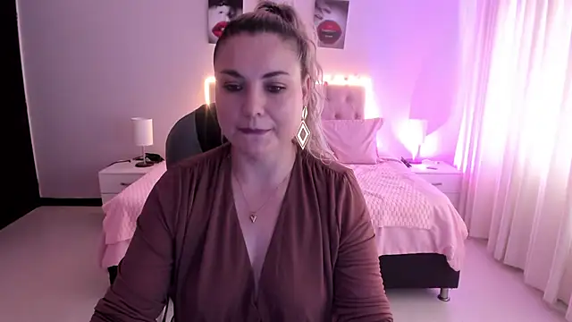 Violeta_Hotter's cam snapshot