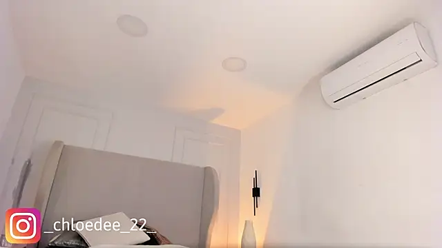 chloe_d's cam snapshot