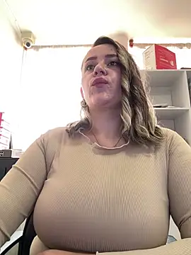 CurvyLust_x's cam snapshot