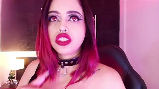 EvaaFoxxy1 live sex cam