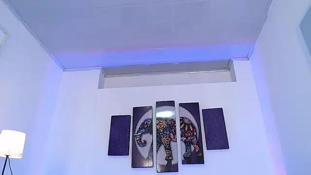 emily_jewell1's cam snapshot