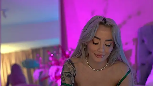 FrancescaMcGray's cam snapshot