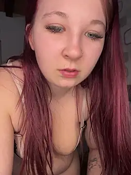 LittleChaosQueen's cam snapshot