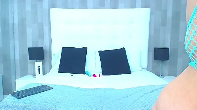 LeahMillerr's cam snapshot