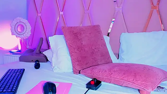 madyjames's cam snapshot