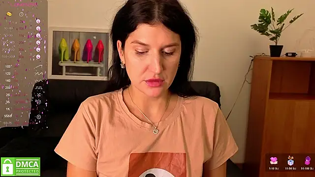 Alianna_Solo_Kisses's cam snapshot