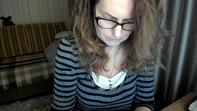 lauraoven's cam snapshot