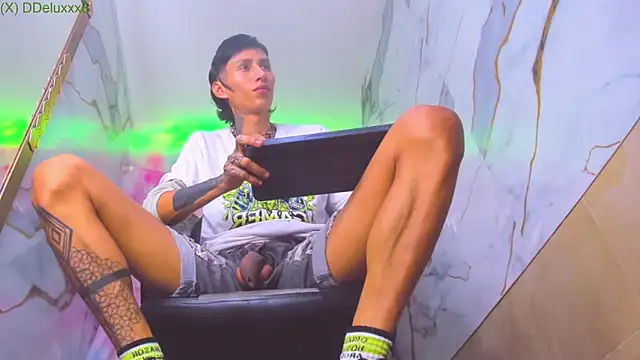 Daniel_Deluc77 live sex cam