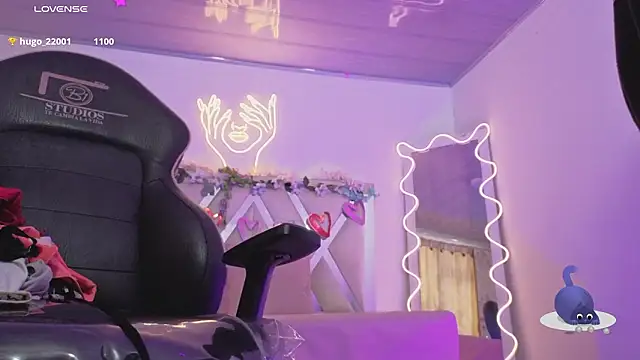 ZURY_TAY's cam snapshot