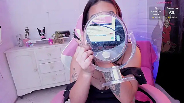 Nyx_Blackmoon live sex cam