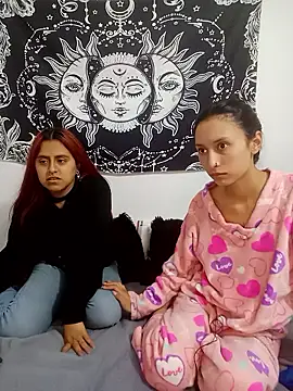 emily_n_abby live sex cam