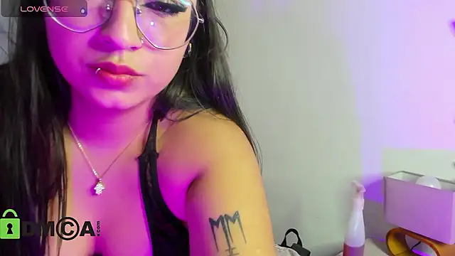 Marilyndackaria_'s cam snapshot