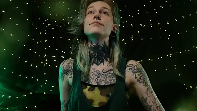 Littlespacemouse's cam snapshot