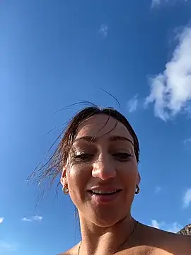 Ninabigtitied live sex cam