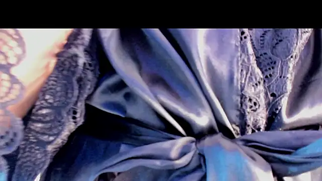 MayaDeLuca's cam snapshot