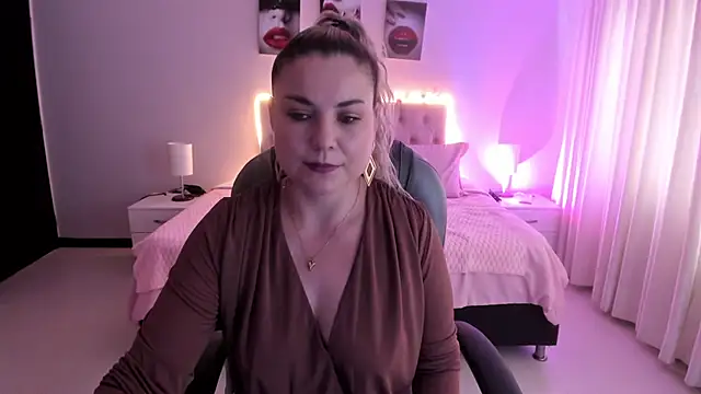 Violeta_Hotter's cam snapshot