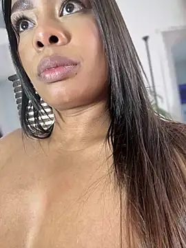 _caroline_jackson_'s cam snapshot