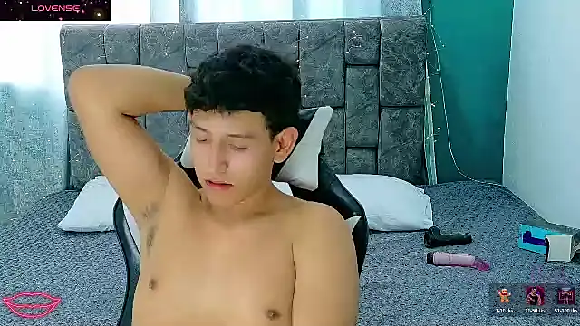 FelipeGonzalezz's cam snapshot