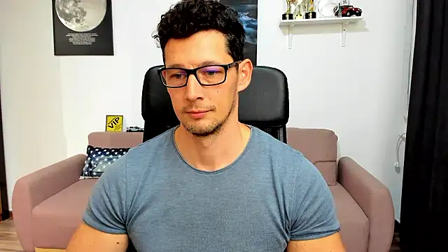 BrutusK08's cam snapshot