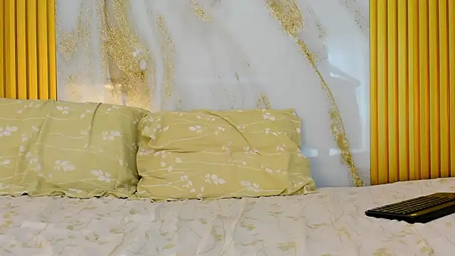 nathaly_matheo's cam snapshot