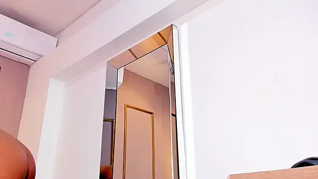 ZoeySnow's cam snapshot