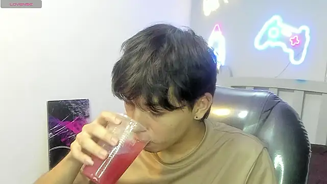 StiwenTwink's cam snapshot