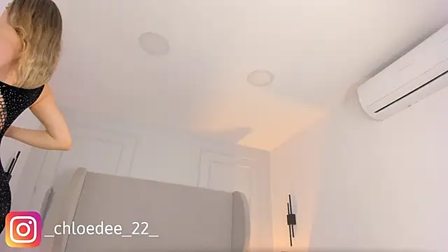 chloe_d's cam snapshot