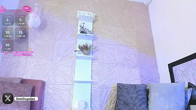 DestinySins's cam snapshot