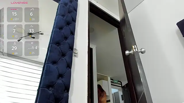 melanie_roux__'s cam snapshot