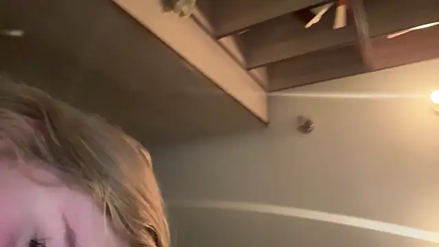 sunshinyflash live sex cam