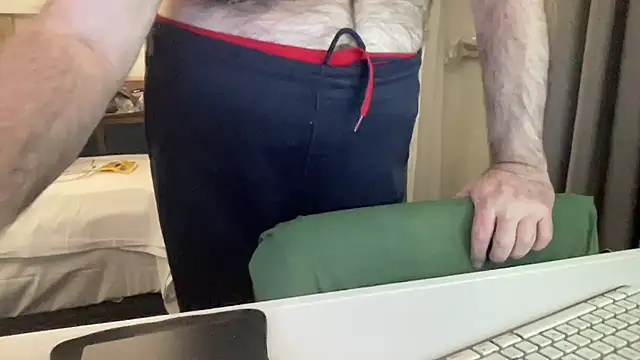 coach-karl live sex cam