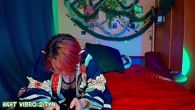 TrickyKitsune live sex cam