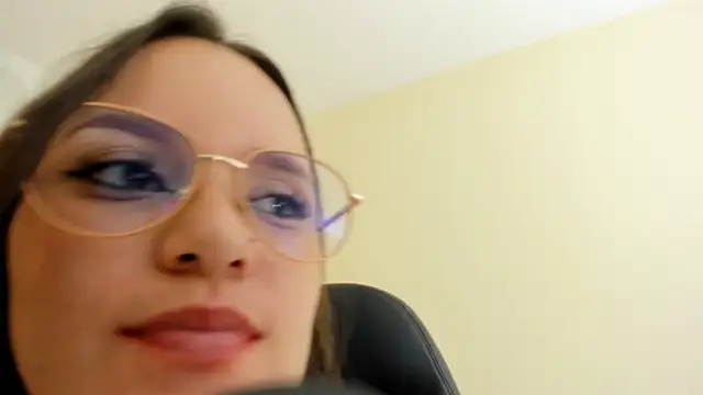 GIANAMILLER6 live sex cam