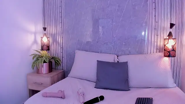 Emili__hot's cam snapshot