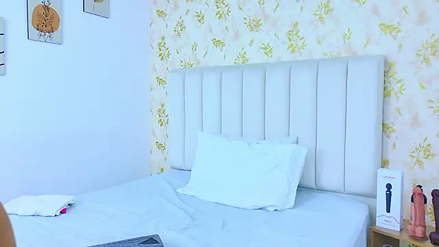 Angelique_Angell's cam snapshot