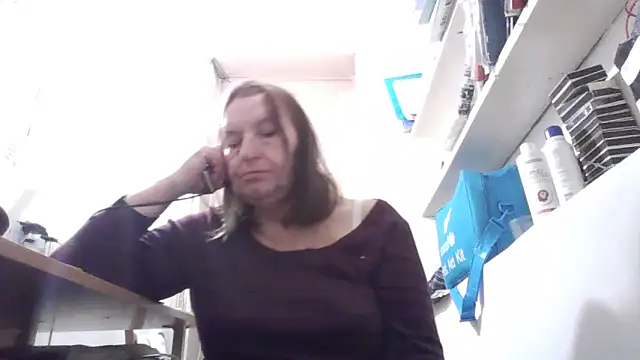 AnnaLive570's cam snapshot